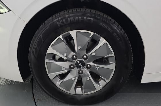 Kia K5 Trendy — пробег 67 908 км — фото 5 из 5