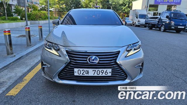 Lexus ES Supreme XV60 — пробег 69 762 км — фото 2 из 5
