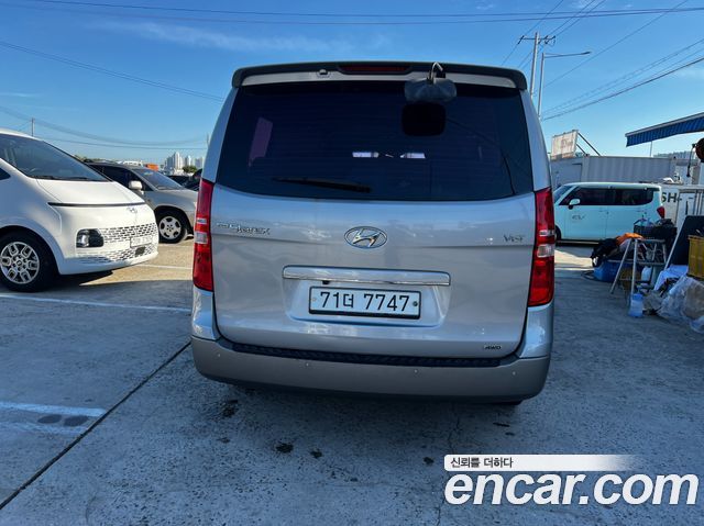 Hyundai Starex 4WD 11-Seater Wagon HVX VIP Package — пробег 173 444 км — фото 4 из 5