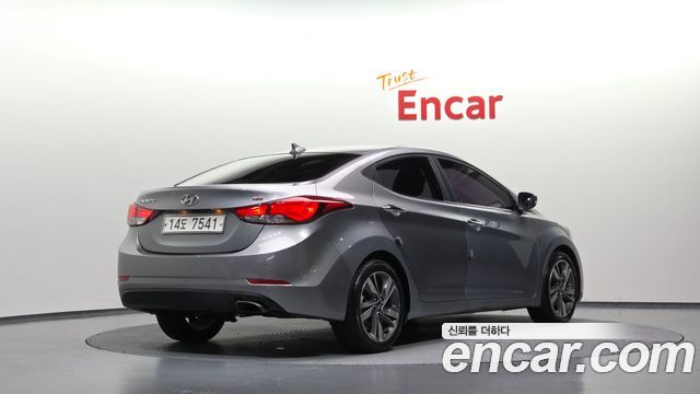Hyundai AVANTE 1.6 GDi Modern Standard — пробег 182 701 км — фото 2 из 5