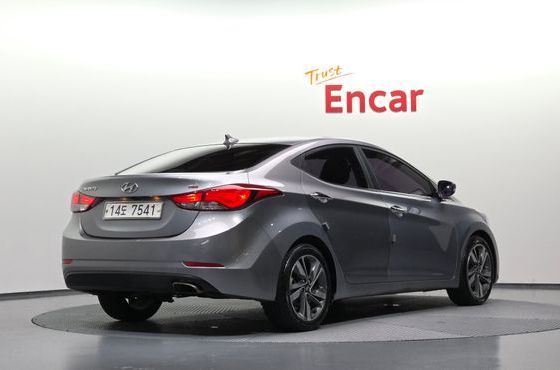 Hyundai AVANTE 1.6 GDi Modern Standard — пробег 182 701 км — фото 2 из 5