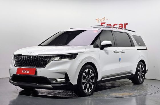Kia Carnival Diesel 9-Seater Signature — пробег 73 177 км — фото 1 из 5