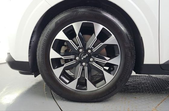 Kia Carnival Diesel 9-Seater Signature — пробег 73 177 км — фото 5 из 5