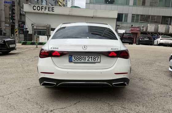 Mercedes-Benz E-Class E300 4MATIC AMG Line — пробег 2 787 км — фото 5 из 5