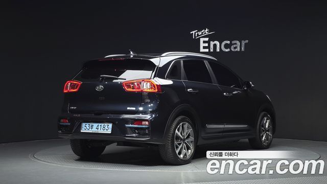 Kia Niro Noblesse — пробег 187 563 км — фото 2 из 5