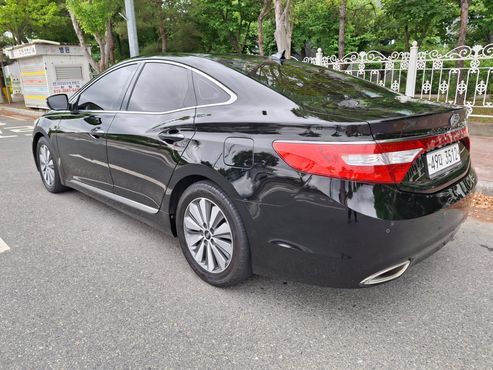 Hyundai Grandeur Premium — пробег 192 472 км — фото 3 из 5