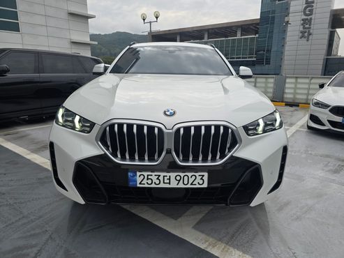 BMW X6 xDrive40i M Sport — пробег 42 048 км — фото 1 из 5