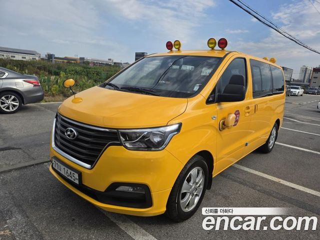 Hyundai Starex School Bus — пробег 69 487 км — фото 1 из 5