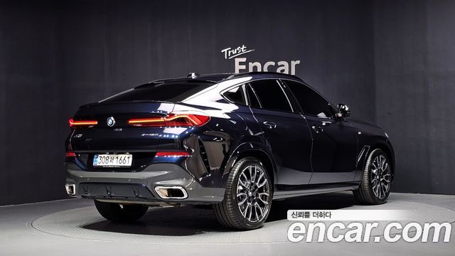 BMW X6 xDrive40i M Sport — пробег 8 177 км — фото 2 из 5