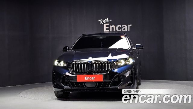 BMW X6 xDrive40i M Sport — пробег 8 177 км — фото 3 из 5