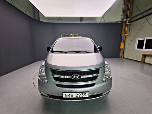 Hyundai Starex 5-Seater VAN CVX Luxury — пробег 139 786 км — фото 2 из 5