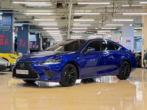 Lexus ES F-Sport — пробег 48 500 км — фото 1 из 5