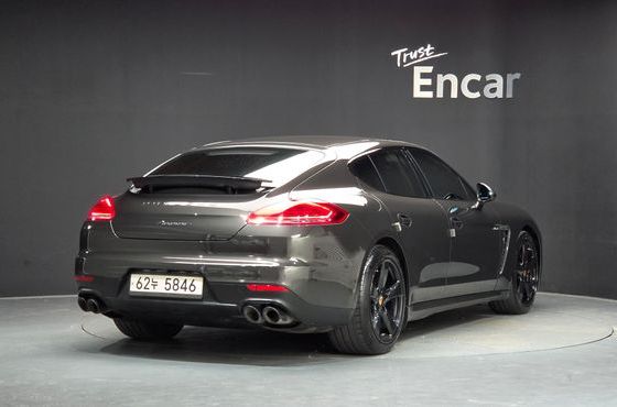 Porsche Panamera 3.0 Diesel Edition 970 — пробег 190 756 км — фото 2 из 5