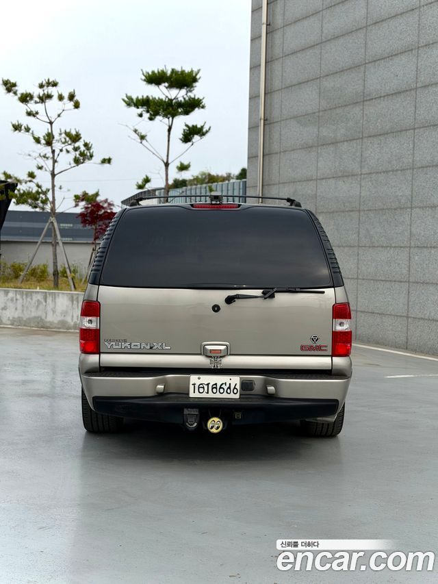 GMC Yukon 6.0 — пробег 170 000 км — фото 4 из 5