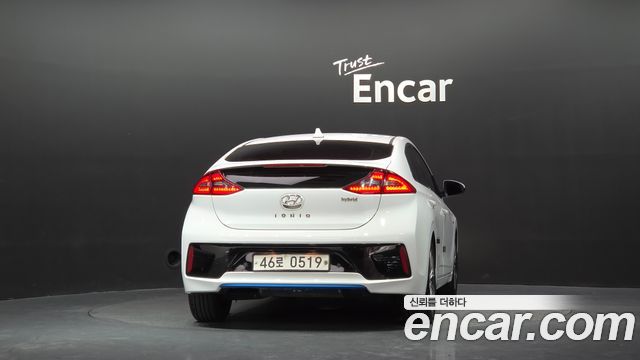 Hyundai Ioniq из Кореи Encar