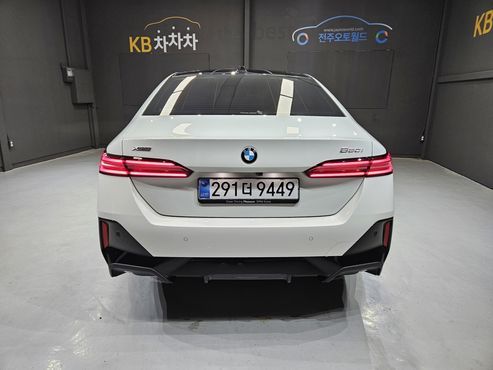 BMW 5-Series 530i xDrive M Sport — пробег 6 628 км — фото 4 из 5