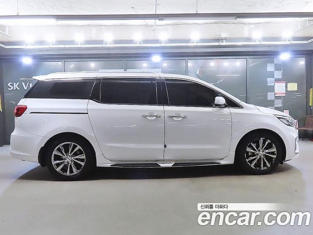 Kia Carnival Gasoline 9-Seater Noblesse — пробег 145 750 км — фото 3 из 5