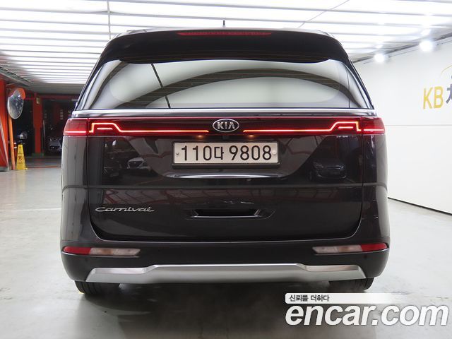 Kia Carnival из Кореи Encar
