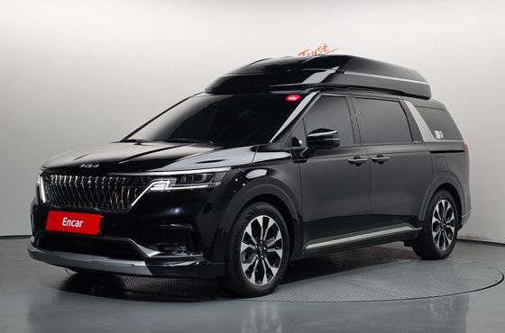 Kia Carnival Diesel 9-Seater Hi-Limousine Signature — пробег 49 341 км — фото 1 из 5
