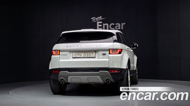 Land Rover Range Rover Evoque 2.0 TD4 SE — пробег 112 256 км — фото 4 из 5