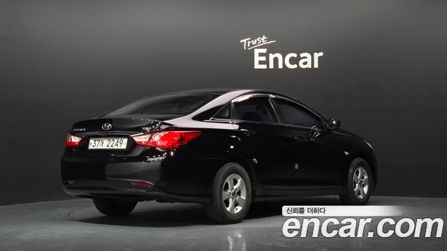 Hyundai Sonata LPi Deluxe — пробег 169 836 км — фото 2 из 5
