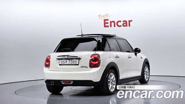 Mini Cooper 5Door HIGH 3rd — пробег 64 500 км — фото 2 из 5