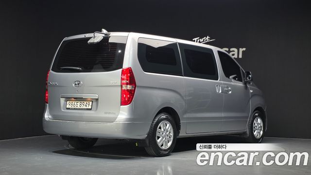 Hyundai Starex Van 3-Seater Smart — пробег 117 573 км — фото 2 из 5
