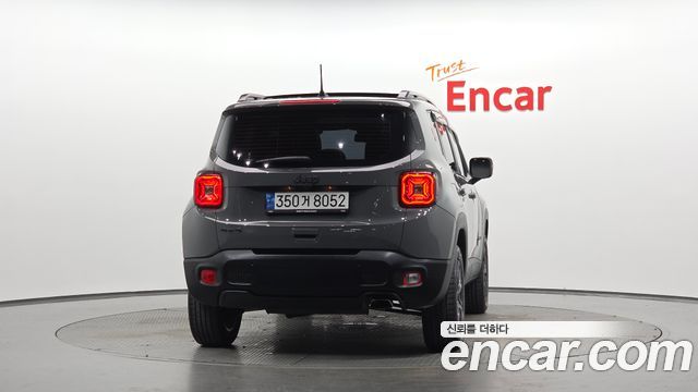 Jeep Renegade 2.4 80th Edition AWD — пробег 51 201 км — фото 4 из 5