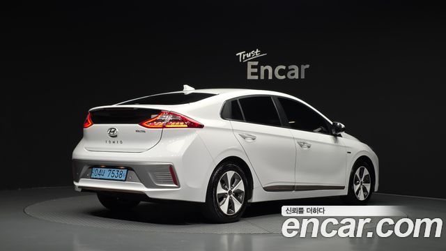 Hyundai Ioniq из Кореи Encar