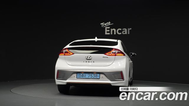 Hyundai Ioniq из Кореи Encar