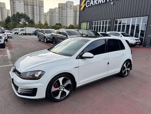 Volkswagen Golf 2.0 GTI — пробег 136 144 км — фото 4 из 5
