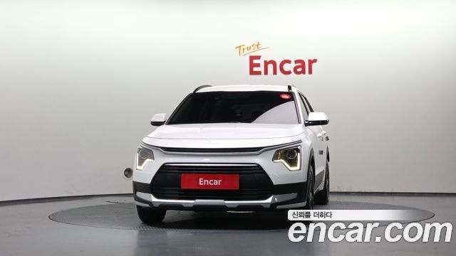 Kia Niro Prestige — пробег 49 142 км — фото 3 из 5