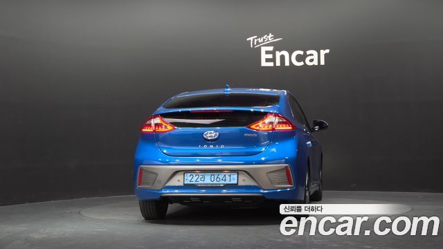Hyundai Ioniq из Кореи Encar