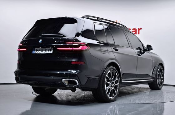 BMW X7 xDrive 40i M Sport 6STR — пробег 32 266 км — фото 2 из 5