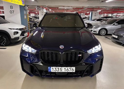 BMW X5 M60i First Edition — пробег 79 700 км — фото 1 из 5