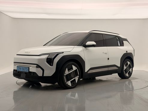 Kia EV3 Long Range 2WD Earth — пробег 29 130 км — фото 1 из 5