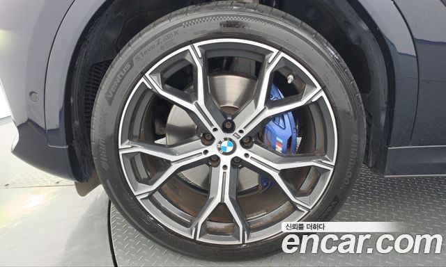 BMW X6 xDrive40i M Sport — пробег 64 519 км — фото 5 из 5