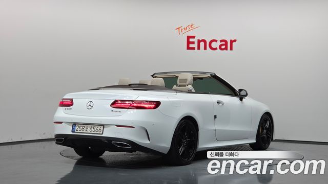 Mercedes-Benz E-Class E220d Cabriolet — пробег 115 030 км — фото 2 из 5