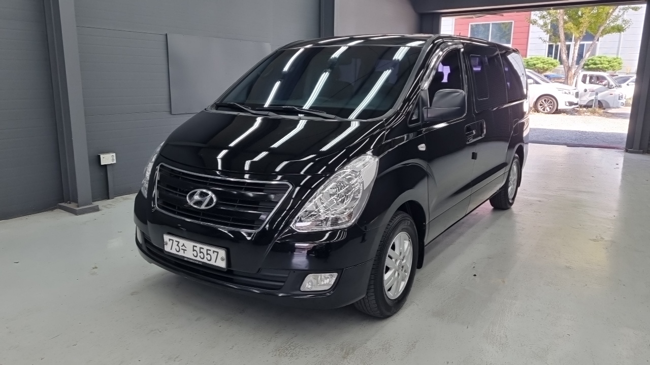 Hyundai Starex 12-Seater LPi Wagon Smart — пробег 185 057 км — фото 1 из 5