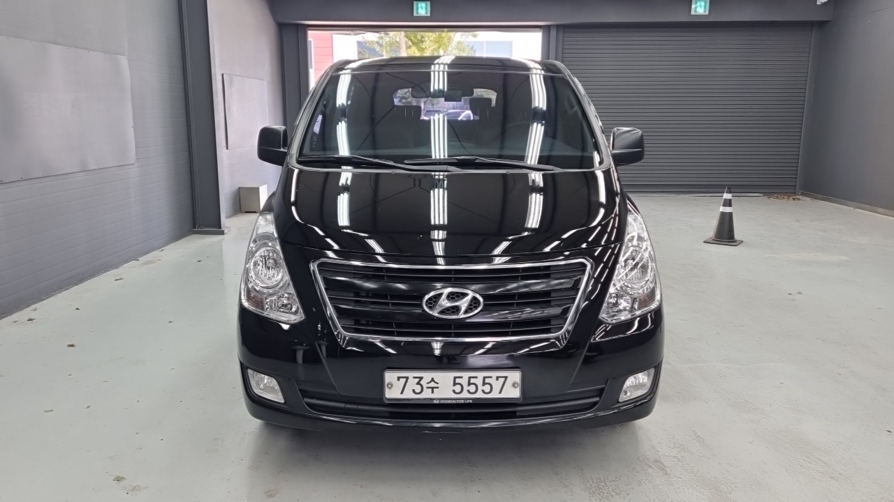 Hyundai Starex 12-Seater LPi Wagon Smart — пробег 185 057 км — фото 3 из 5