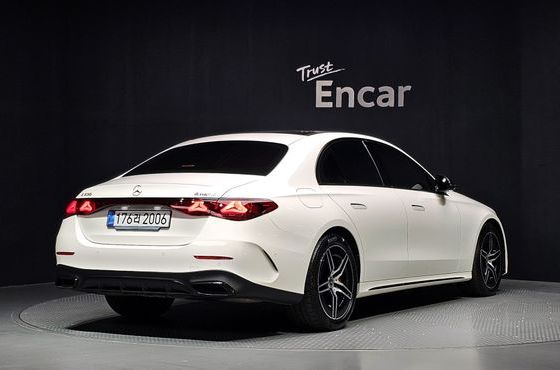 Mercedes-Benz E-Class E300 4MATIC AMG Line — пробег 21 586 км — фото 2 из 5