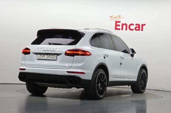 Porsche Cayenne 3.0 Diesel 958 — пробег 221 849 км — фото 2 из 5