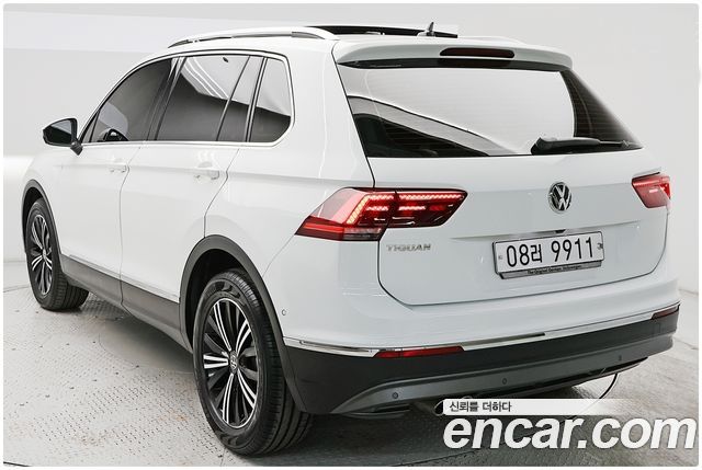Volkswagen Tiguan 2.0 TDI Prestige — пробег 73 039 км — фото 2 из 5