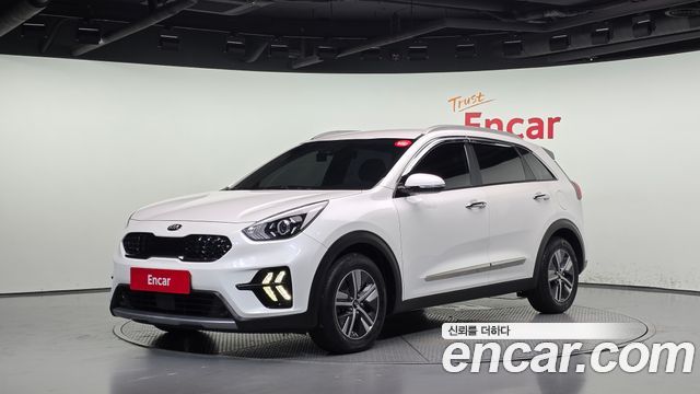 Kia Niro 1.6 HEV Prestige — пробег 93 776 км — фото 1 из 5