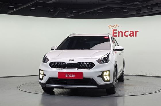Kia Niro 1.6 HEV Prestige — пробег 93 776 км — фото 3 из 5