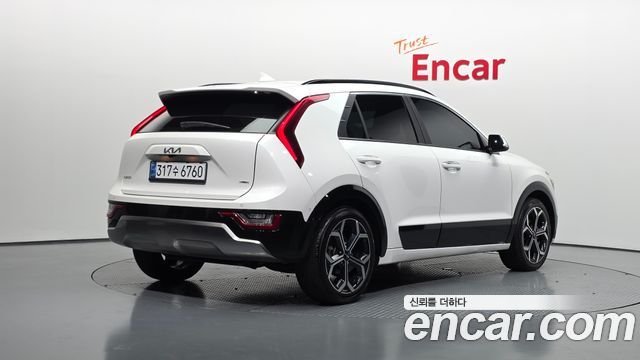 Kia Niro Signature — пробег 129 788 км — фото 2 из 5