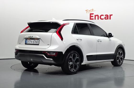 Kia Niro Signature — пробег 129 788 км — фото 2 из 5