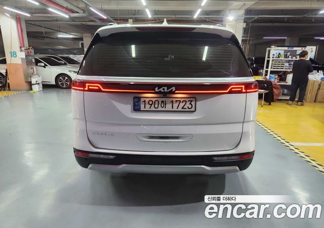 Kia Carnival Gasoline 9-Seater Prestige — пробег 54 337 км — фото 3 из 5