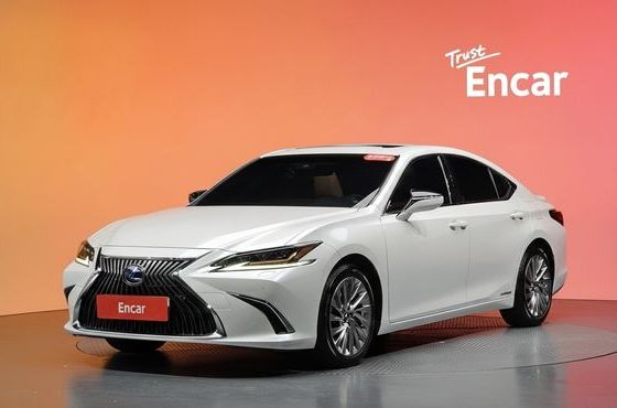 Lexus ES Executive — пробег 43 235 км — фото 1 из 5