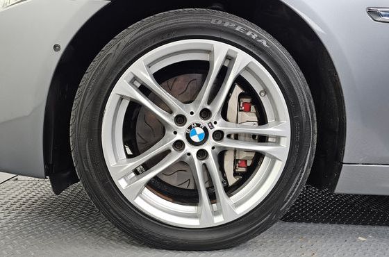 BMW 5-Series 520d xDrive M Aero Dynamic — пробег 203 224 км — фото 5 из 5